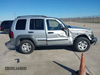 2006 Jeep Liberty Sport with VIN 1J4GL48K36W210904, listed as a IAAI auction lot 41260961 with 133,310 mi miles and . Bid and sale history available at carsss.com. Image 12.