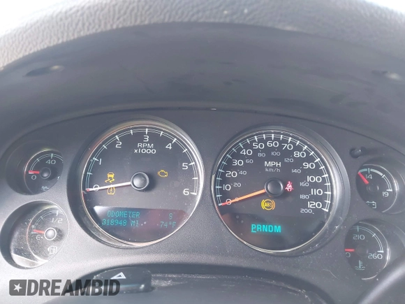 2012 Chevrolet Suburban LT with VIN 1GNSCJE00CR226285, listed as a IAAI auction lot 42059936 with 318,948 mi miles and . Bid and sale history available at DreamBid. Image 7.