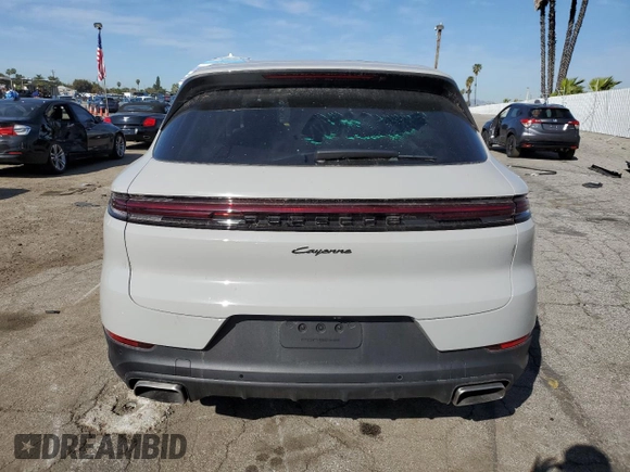 2024 Porsche Cayenne с VIN WP1AA2AY5RDA13168, выставлен на аукционе Copart как лот 50158205 с пробегом 4 568 миль миль и Списание • Salvage title. История ставок и продаж доступна на DreamBid. Изображение 6.