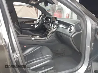 2017 Mercedes-Benz GLC 300 с VIN WDC0G4JB2HF165490, выставлен на аукционе IAAI как лот 42291062 с пробегом 128 363 миль миль и . История ставок и продаж доступна на DreamBid. Изображение 5.