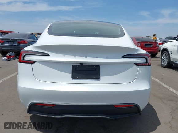 2025 Tesla Model 3 Long Range with VIN 5YJ3E1EA9SF943028, listed as a IAAI auction lot 42372207 with 3,975 mi miles and . Bid and sale history available at DreamBid. Image 16.
