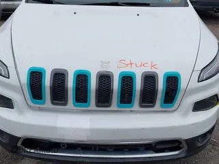 2016 Jeep Cherokee High Altitude with VIN 1C4PJLDB3GW160745, listed as a IAAI auction lot 41847482 with 125,180 mi miles. Bid and sale history available at carsss.com. Image 10.