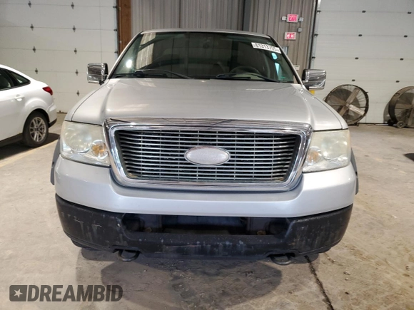 2008 Ford F-150 XLT z VIN 1FTPW14528FC15073, wystawiony jako Copart lot #61313705 z przebiegiem 184 417 mil mil oraz Czysty tytuł • Clean title. Historia ofert i sprzedaży dostępna na DreamBid. Obrazek 5.