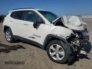 2018 Jeep Compass Altitude with VIN 3C4NJDBB2JT333149, listed as a Copart auction lot 47220945 with 179,451 mi miles and Salvage Title. Bid and sale history available at carsss.com. Image 4.