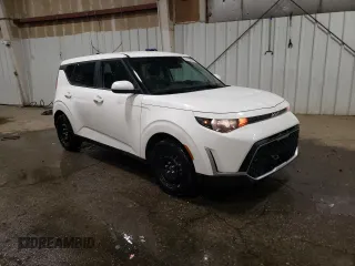 2023 Kia Soul LX with VIN KNDJ23AU4P7200382, listed as a Copart auction lot 45335325 with 28,628 mi miles and Clean Title. Bid and sale history available at carsss.com. Image 4.