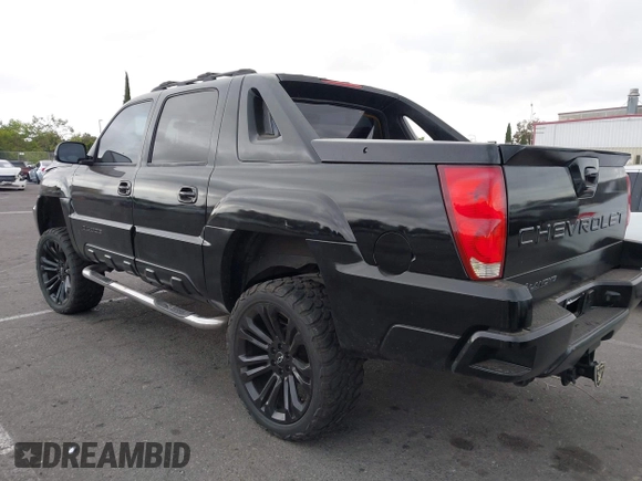2003 Chevrolet Avalanche with VIN 3GNEC13T33G191705, listed as a IAAI auction lot 42289684 with 149,607 mi miles and . Bid and sale history available at DreamBid. Image 3.
