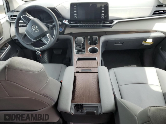 2023 Toyota Sienna XLE with VIN 5TDYRKEC6PS152430, listed as a Copart auction lot 60543295 with Not provided miles and Salvage title. Bid and sale history available at DreamBid. Image 8.