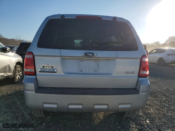 2008 Ford Escape XLT with VIN 1FMCU93Z98KB10461, listed as a Copart auction lot 88944655 with 138,794 mi miles and Salvage Title. Bid and sale history available at carsss.com. Image 6.