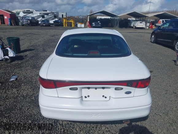 2003 Ford ZX2 ZX2 Standard z VIN 3FAFP113X3R119236, wystawiony jako IAAI lot #41709537 z przebiegiem 141 460 mil mil oraz . Historia ofert i sprzedaży dostępna na DreamBid. Obrazek 16.