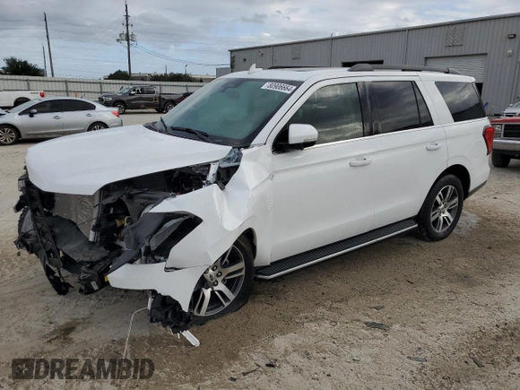 2022 Ford Expedition XLT with VIN 1FMJU1HT6NEA55507, listed as a Copart auction lot 80906664 with 25,861 mi miles and Salvage Title. Bid and sale history available at carsss.com. Image 1.