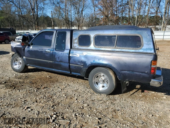 1992 Toyota Pickup DLX z VIN JT4RN93P6N5066035, wystawiony jako Copart lot #86102924 z przebiegiem 165 311 mil mil oraz Szkoda całkowita • Salvage title. Historia ofert i sprzedaży dostępna na DreamBid. Obrazek 2.