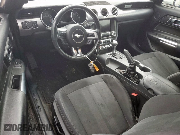 2019 Ford Mustang EcoBoost z VIN 1FA6P8TH4K5130459, wystawiony jako Copart lot #55672025 z przebiegiem 61 405 mil mil oraz Czysty tytuł • Clean title. Historia ofert i sprzedaży dostępna na DreamBid. Obrazek 8.