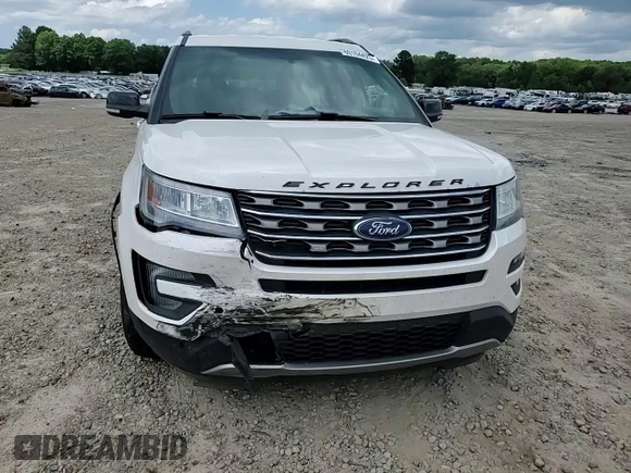 2017 Ford Explorer XLT z VIN 1FM5K7D84HGB43704, wystawiony jako Copart lot #60104425 z przebiegiem 119 695 mil mil oraz Szkoda całkowita • Salvage title. Historia ofert i sprzedaży dostępna na DreamBid. Obrazek 14.