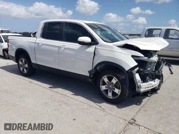 2025 Honda Ridgeline RTL z VIN 5FPYK3F53SB012947, wystawiony jako Copart lot #50899455 z przebiegiem Nie podano mil oraz Szkoda całkowita • Salvage title. Historia ofert i sprzedaży dostępna na DreamBid. Obrazek 7.