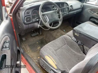 1998 Dodge 1500 with VIN 1B7HC13Y2WJ171868, listed as a Copart auction lot 55845325 with 170,017 mi miles and Clean Title. Bid and sale history available at DreamBid. Image 8.