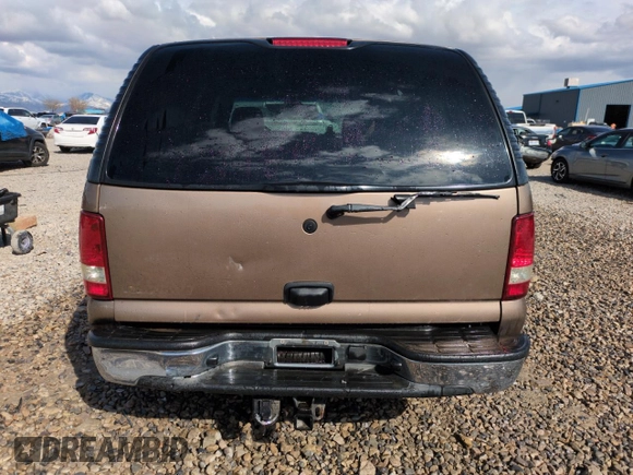 2003 Chevrolet Tahoe LS with VIN 1GNEC13TX3R219693, listed as a Copart auction lot 51309635 with 254,084 mi miles and Salvage Title. Bid and sale history available at carsss.com. Image 6.