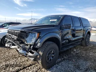2022 Ford F-150 Raptor with VIN 1FTFW1RG5NFC08605, listed as a Copart auction lot 46548345 with 104,641 mi miles and Salvage Title. Bid and sale history available at carsss.com. Image 1.