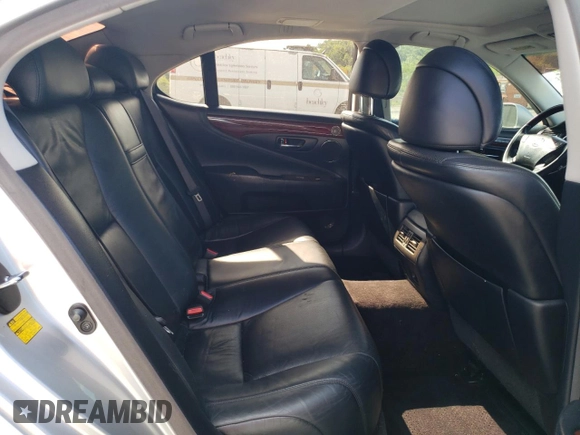 2008 Lexus LS 460 с VIN JTHBL46F285074570, выставлен на аукционе Copart как лот 57318045 с пробегом 193 057 миль миль и Списание • Salvage title. История ставок и продаж доступна на DreamBid. Изображение 10.