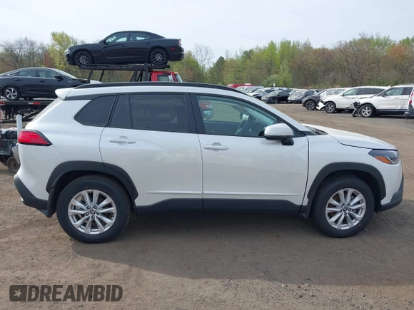 2024 Toyota Corolla Cross LE with VIN 7MUBAABG2RV114524, listed as a IAAI auction lot 42117794 with 2,781 mi miles and . Bid and sale history available at DreamBid. Image 13.