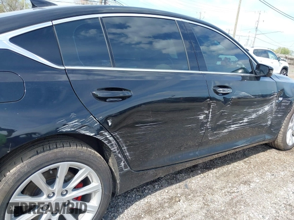 2021 Cadillac CT5 Luxury z VIN 1G6DX5RKXM0146235, wystawiony jako IAAI lot #42214676 z przebiegiem 72 847 mil mil oraz . Historia ofert i sprzedaży dostępna na DreamBid. Obrazek 18.