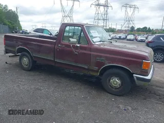 1990 Ford F-150 S с VIN 1FTDF15Y5LNA91438, выставлен на аукционе IAAI как лот 42250955 с пробегом 51 587 миль миль и . История ставок и продаж доступна на DreamBid. Изображение 1.