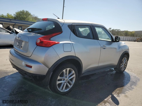 2011 Nissan Juke SL with VIN JN8AF5MR8BT006658, listed as a Copart auction lot 48472995 with 111,428 mi miles and Salvage Title. Bid and sale history available at carsss.com. Image 3.