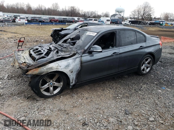 2015 BMW 3 Series 328i xDrive с VIN WBA3B5G5XFNS17490, выставлен на аукционе Copart как лот 83467444 с пробегом Не указан миль и Списание • Salvage title. История ставок и продаж доступна на DreamBid. Изображение 1.