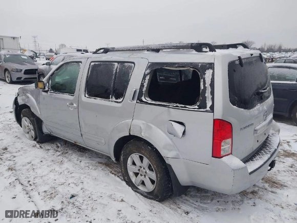 2010 Nissan Pathfinder SE with VIN 5N1AR1NB3AC607256, listed as a IAAI auction lot 41308001 with 194,457 mi miles. Bid and sale history available at carsss.com. Image 3.