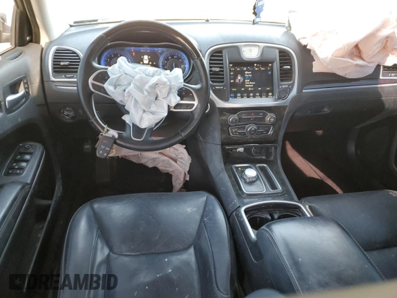 2019 Chrysler 300 Limited with VIN 2C3CCAEG9KH536562, listed as a Copart auction lot 88647425 with 147,488 mi miles and Salvage Title. Bid and sale history available at DreamBid. Image 8.