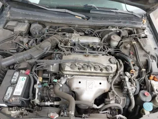 1995 Honda Accord EX with VIN 1HGCD7258SA009059, listed as a IAAI auction lot 42031725 with 198,195 mi miles and . Bid and sale history available at carsss.com. Image 10.