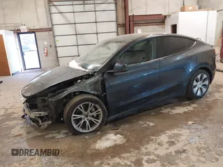 2024 Tesla Model Y Long Range with VIN 7SAYGDEE0RA282634, listed as a IAAI auction lot 41627510 with 23,054 mi miles and . Bid and sale history available at DreamBid. Image 20.