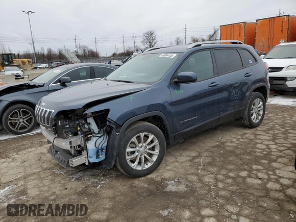 2021 Jeep Cherokee Latitude with VIN 1C4PJLCB3MD196105, listed as a Copart auction lot 44984435 with 32,155 mi miles and Salvage Title. Bid and sale history available at carsss.com. Image 1.