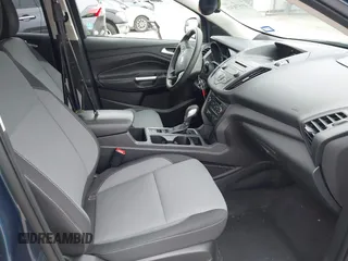 2018 Ford Escape SE with VIN 1FMCU0GD0JUC58115, listed as a IAAI auction lot 41578309 with 76,162 mi miles. Bid and sale history available at carsss.com. Image 5.