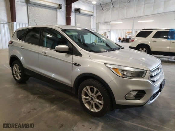 2017 Ford Escape SE with VIN 1FMCU9GD4HUB89511, listed as a Copart auction lot 68273044 with 96,104 mi miles and Salvage Title. Bid and sale history available at carsss.com. Image 4.