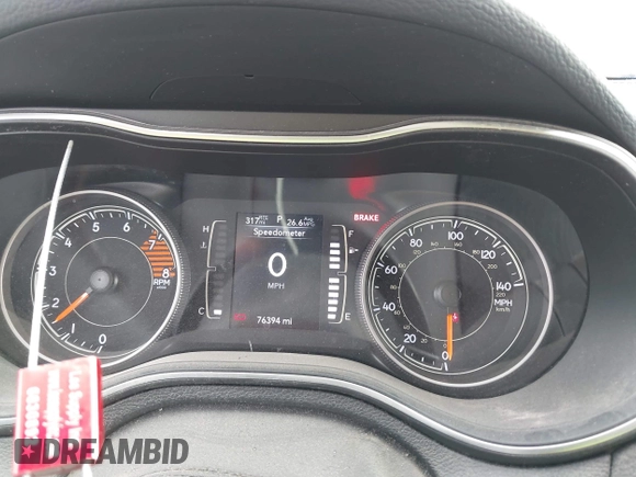 2019 Jeep Cherokee Latitude z VIN 1C4PJLCX8KD313153, wystawiony jako IAAI lot #42608299 z przebiegiem 76 394 mil mil oraz . Historia ofert i sprzedaży dostępna na DreamBid. Obrazek 7.