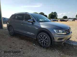 2021 Volkswagen Tiguan SE with VIN 3VV3B7AX6MM078802, listed as a Copart auction lot 61371795 with 69,967 mi miles and Salvage title. Bid and sale history available at DreamBid. Image 4.