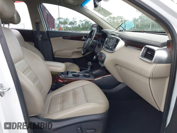 2016 Kia Sorento EX with VIN 5XYPH4A14GG187110, listed as a IAAI auction lot 41994635 with 108,646 mi miles and . Bid and sale history available at DreamBid. Image 5.