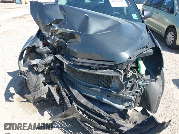 2017 Chevrolet Equinox LS z VIN 2GNALBEK5H1540999, wystawiony jako IAAI lot #41771873 z przebiegiem 101 494 mil mil oraz . Historia ofert i sprzedaży dostępna na DreamBid. Obrazek 6.