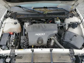 2002 Pontiac Bonneville SE z VIN 1G2HX54K124101510, wystawiony jako Copart lot #56788015 z przebiegiem 109 428 mil mil oraz Szkoda całkowita • Salvage title. Historia ofert i sprzedaży dostępna na DreamBid. Obrazek 11.