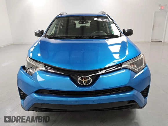 2018 Toyota RAV4 LE with VIN JTMBFREV5JD256838, listed as a Copart auction lot 48134385 with 59,831 mi miles and Clean Title. Bid and sale history available at DreamBid. Image 5.