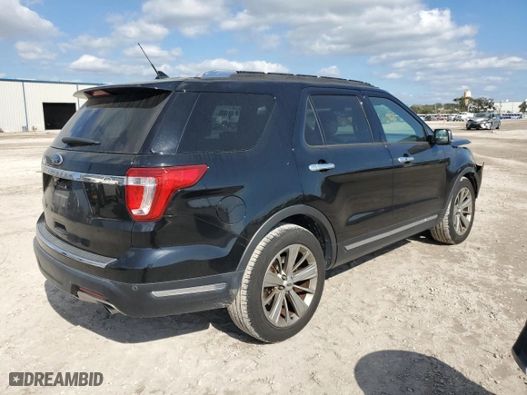 2018 Ford Explorer Limited with VIN 1FM5K7F80JGB10671, listed as a Copart auction lot 44639035 with 123,826 mi miles and Salvage Title. Bid and sale history available at carsss.com. Image 3.