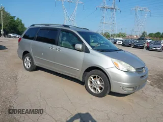2004 Toyota Sienna XLE z VIN 5TDBA22C84S021836, wystawiony jako IAAI lot #42432146 z przebiegiem 177 635 mil mil oraz . Historia ofert i sprzedaży dostępna na DreamBid. Obrazek 1.