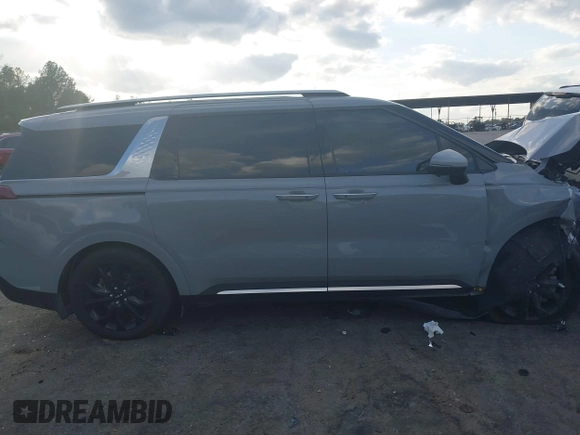 2024 Kia Carnival SX Prestige with VIN KNDNE5H35R6366419, listed as a IAAI auction lot 40725677 with 18,745 mi miles and . Bid and sale history available at DreamBid. Image 13.