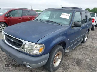2000 Ford Explorer XLT with VIN 1FMZU83P6YZC14626, listed as a IAAI auction lot 42687279 with 242,003 mi miles and . Bid and sale history available at DreamBid. Image 13.