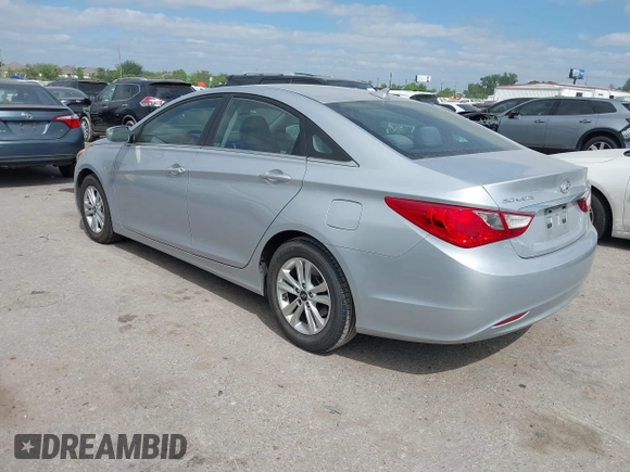 2012 Hyundai Sonata GLS with VIN 5NPEB4AC4CH461595, listed as a IAAI auction lot 42032733 with 125,569 mi miles. Bid and sale history available at carsss.com. Image 3.