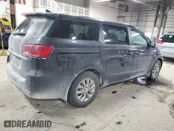 2020 Kia Sedona EX with VIN KNDMB5C12L6588496, listed as a Copart auction lot 45233365 with 104,325 mi miles and Clean Title. Bid and sale history available at carsss.com. Image 3.