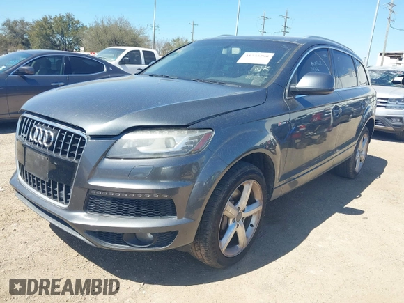 2014 Audi Q7 3.0T S line Prestige with VIN WA1DGAFE7ED011657, listed as a IAAI auction lot 41775200 with 149,395 mi miles. Bid and sale history available at carsss.com. Image 17.