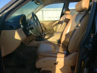 1999 Mercedes-Benz M-Class with VIN 4JGAB54E0XA118194, listed as a Copart auction lot 75242784 with 284,187 mi miles and Salvage Title. Bid and sale history available at carsss.com. Image 7.