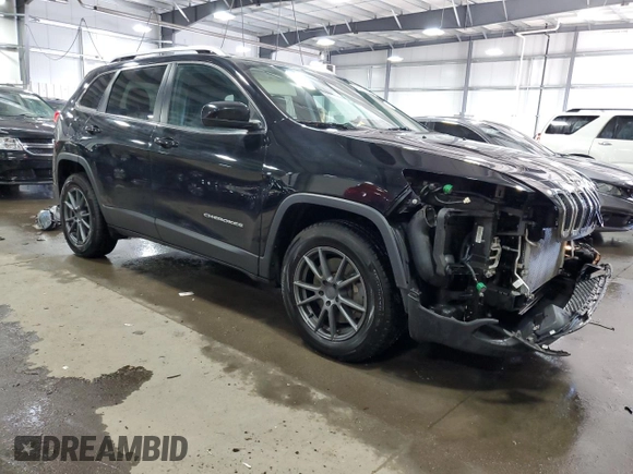 2018 Jeep Cherokee Latitude z VIN 1C4PJMCXXJD532040, wystawiony jako Copart lot #46475515 z przebiegiem 103 811 mil mil oraz Szkoda całkowita • Salvage title. Historia ofert i sprzedaży dostępna na DreamBid. Obrazek 4.