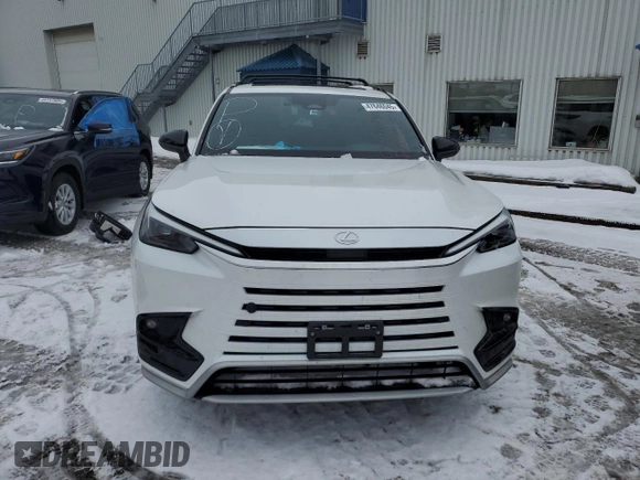 2024 Lexus TX 500h F Sport Premium z VIN 5TDABAB60RS001312, wystawiony jako Copart lot #47646045 z przebiegiem 15 299 mil mil oraz Tytuł czysty. Historia ofert i sprzedaży dostępna na DreamBid. Obrazek 5.
